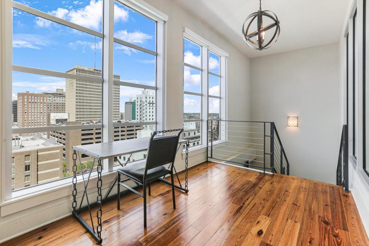 2 Bedroom Elegant Condos In Downtown Новый Орлеан Экстерьер фото