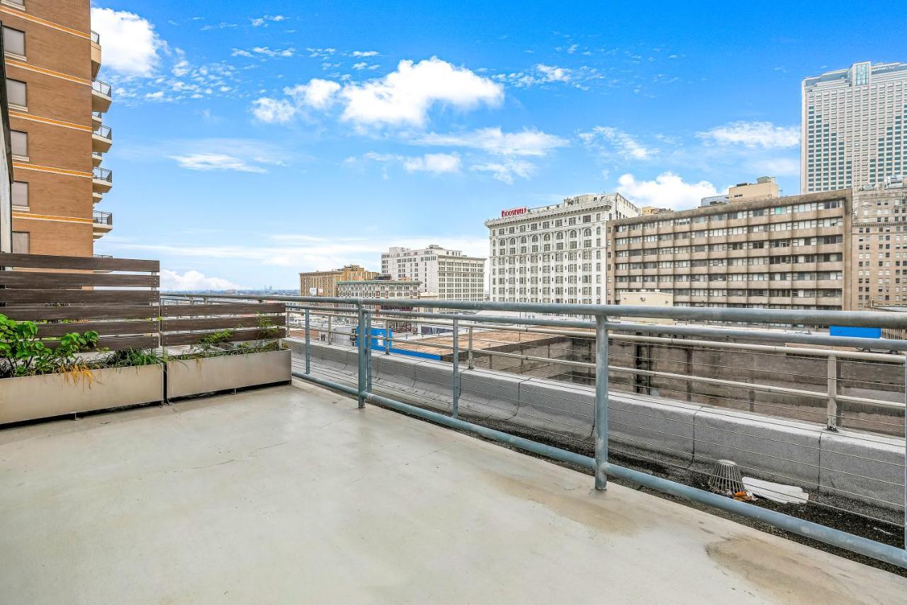 2 Bedroom Elegant Condos In Downtown Новый Орлеан Экстерьер фото